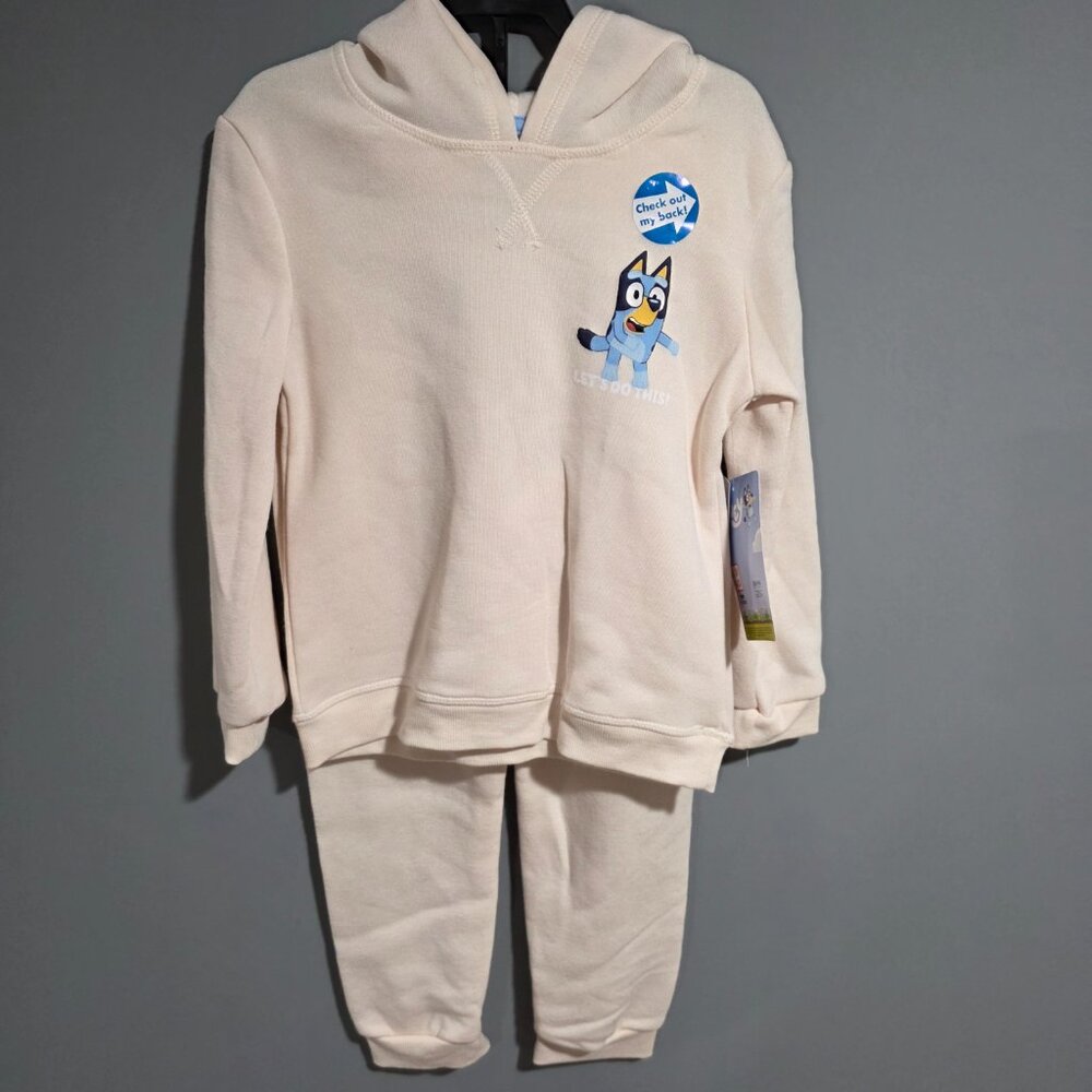 Bluey NWT Hoodie and Pants Set Size 5T